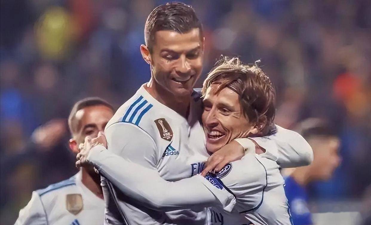 诸神黄昏世界杯首战！C罗力拼莫德里奇，胜者封神、败者谢幕！